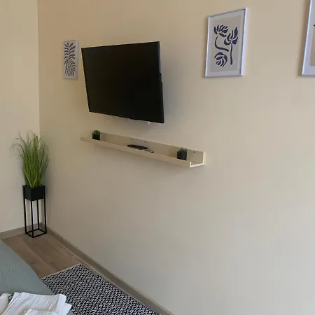 R74 - Your In Appartamento Budapest